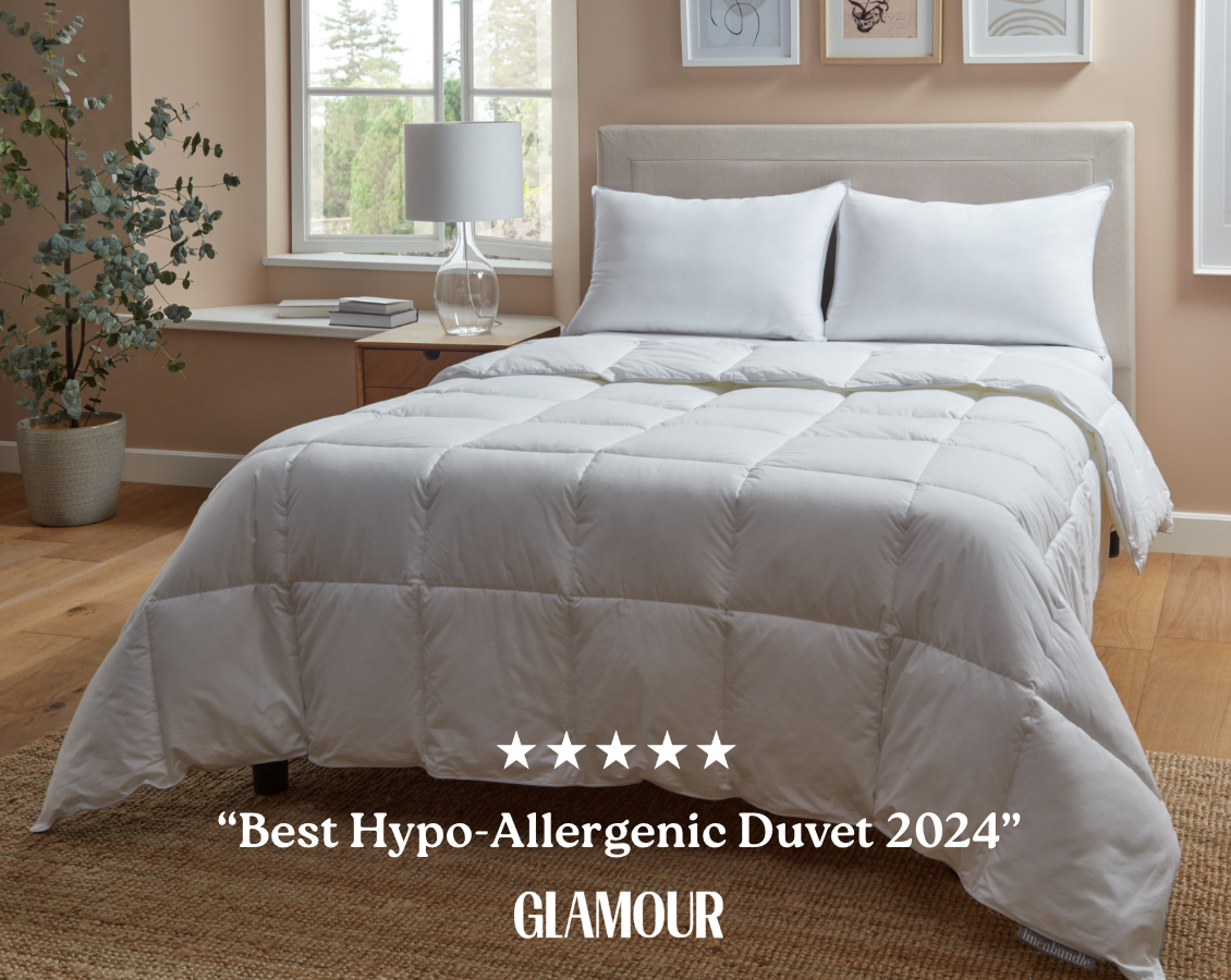 Bedding online and pillows